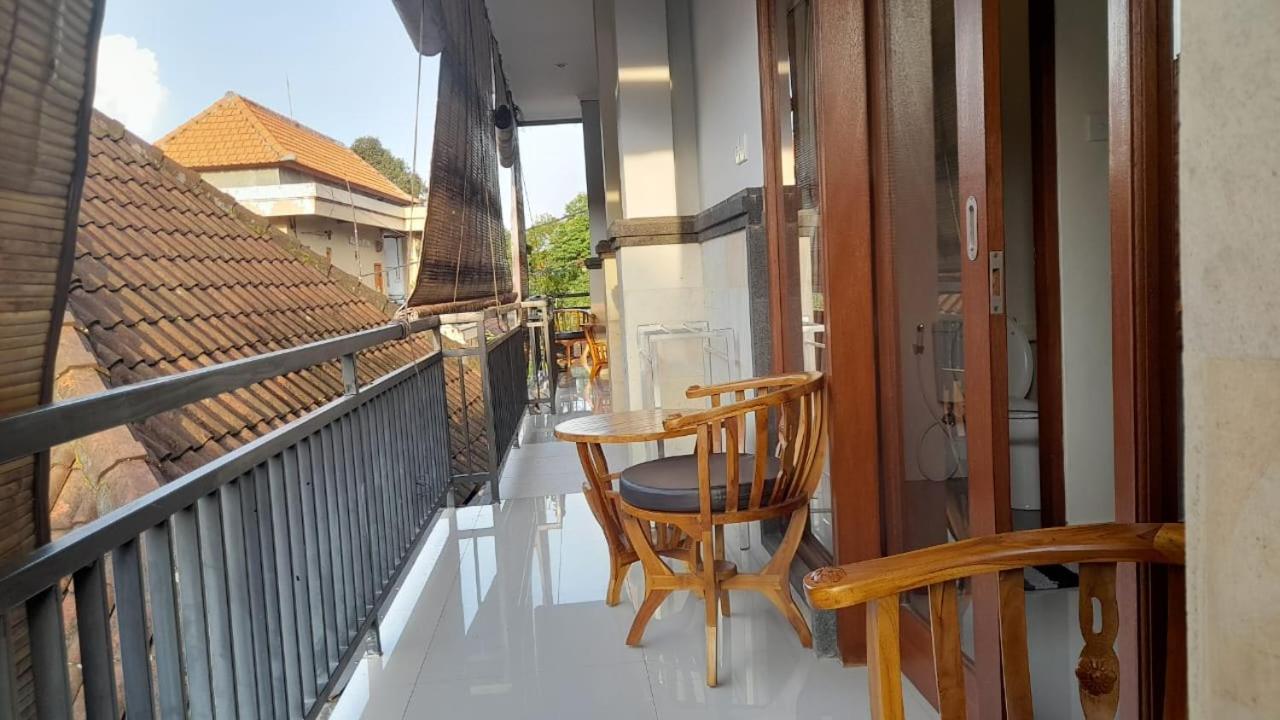Nugraha Guesthouse 1 Ubud Exterior foto