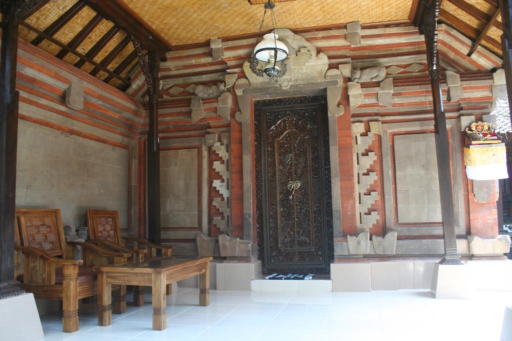 Nugraha Guesthouse 1 Ubud Exterior foto