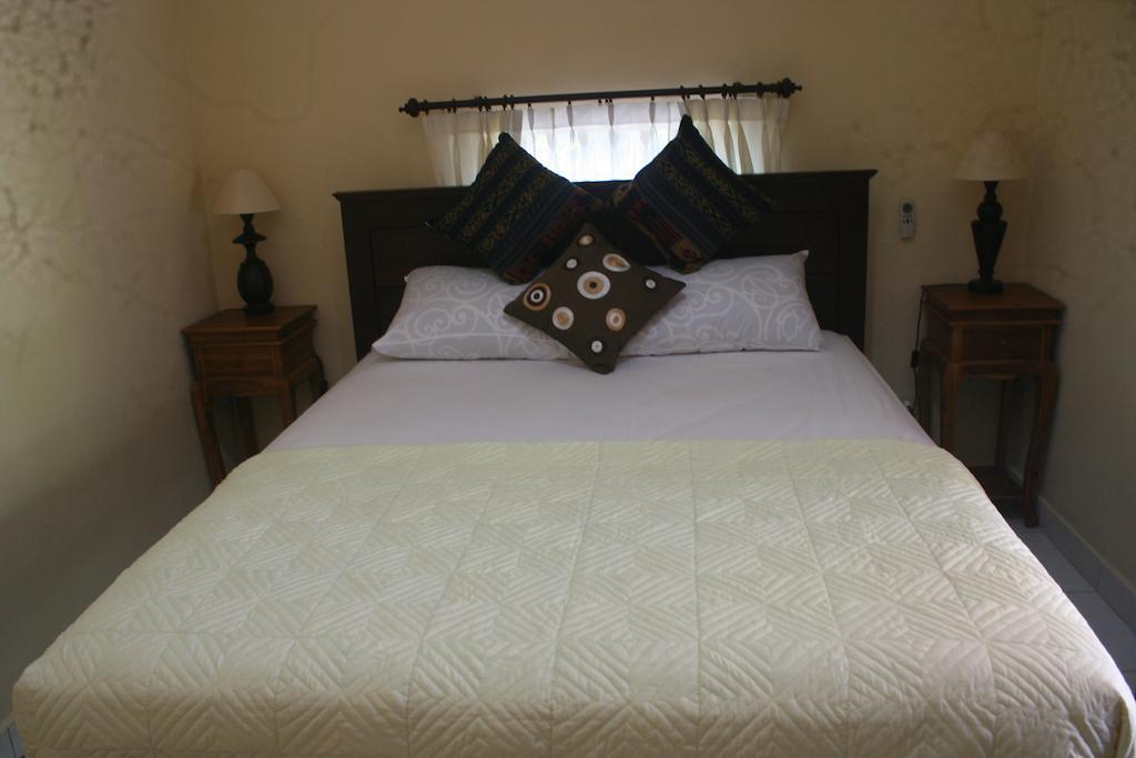 Nugraha Guesthouse 1 Ubud Habitación foto